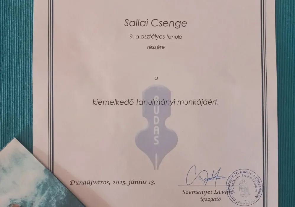 kiváló